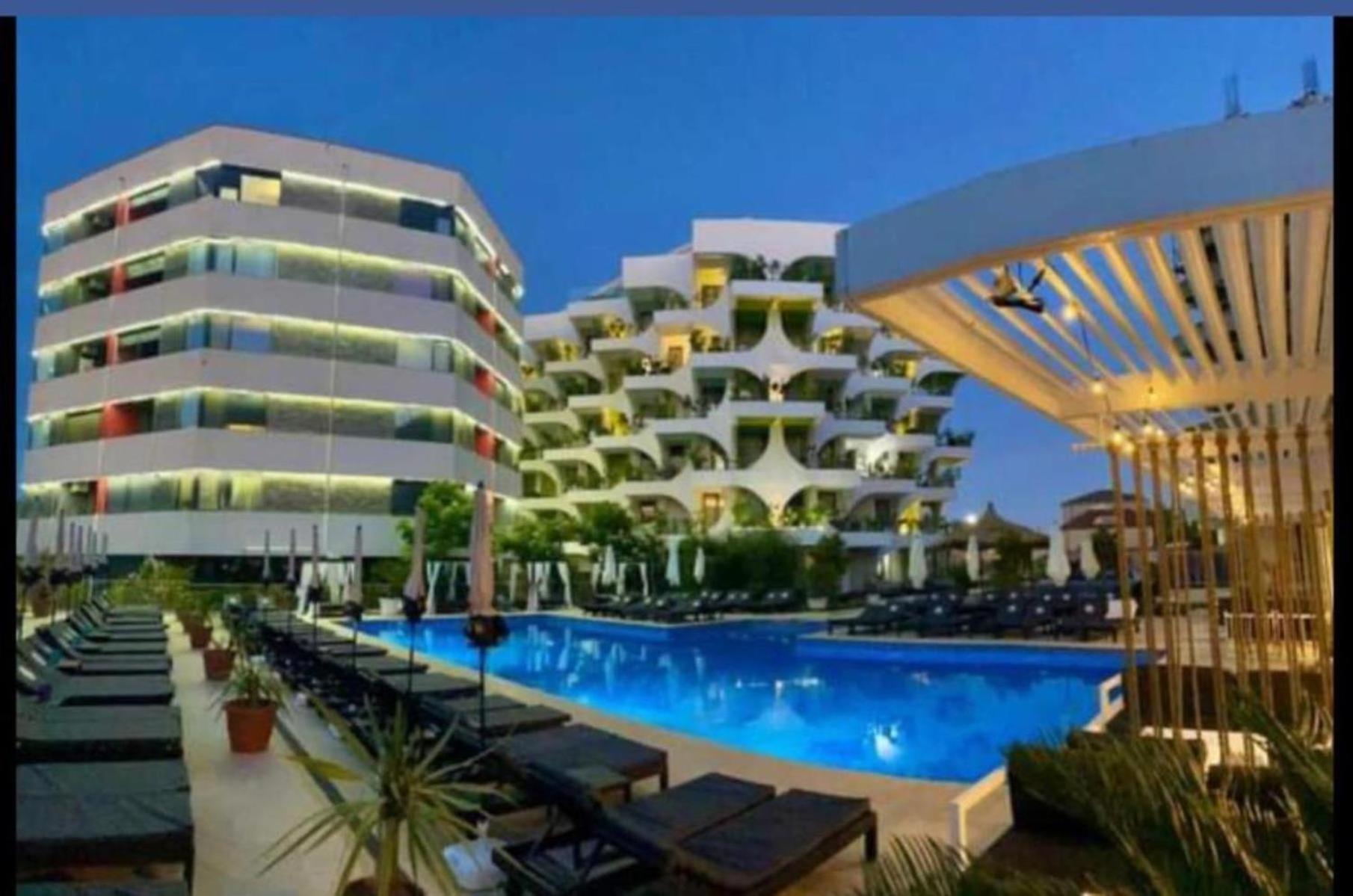 Donny Luxury Apartment Navodari Bagian luar foto